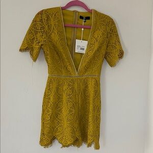 Missguided Mustard Lace V-Neck Romper